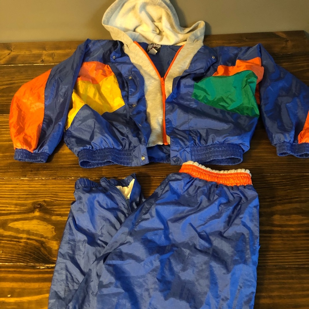 Vintage wind breaker outfit size large